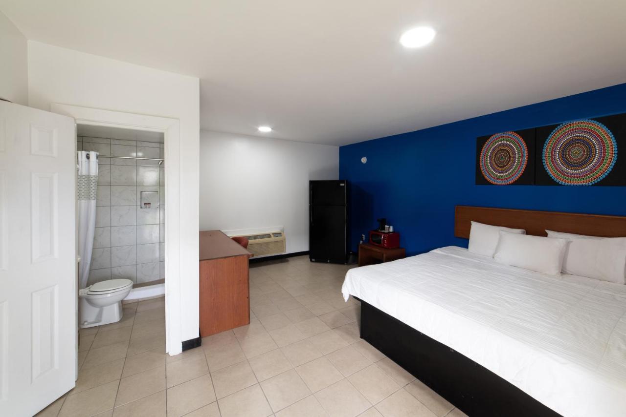 American Inn บาตันรูช ภายนอก รูปภาพ